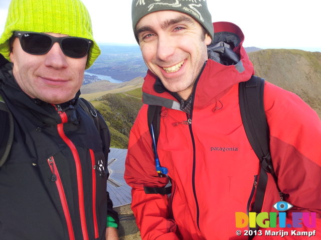 20131211_102812 Marijn and Wouko on Snowdon summit